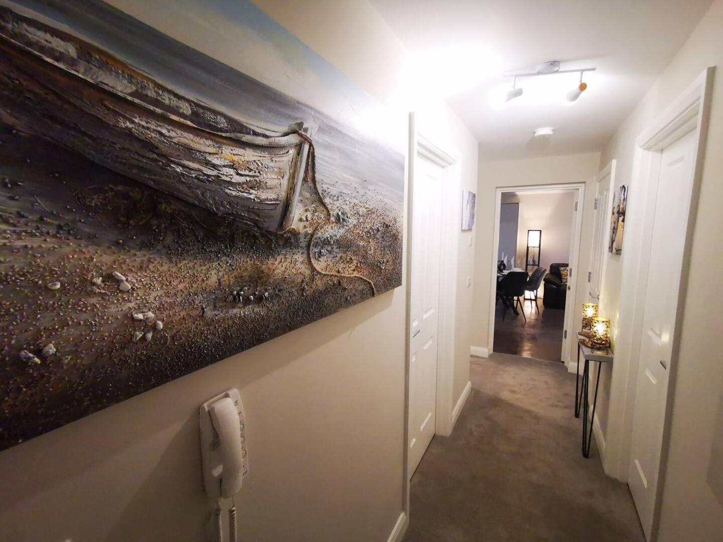 Belfast Central 2 Bedroom Luxurious Modern Stay Экстерьер фото