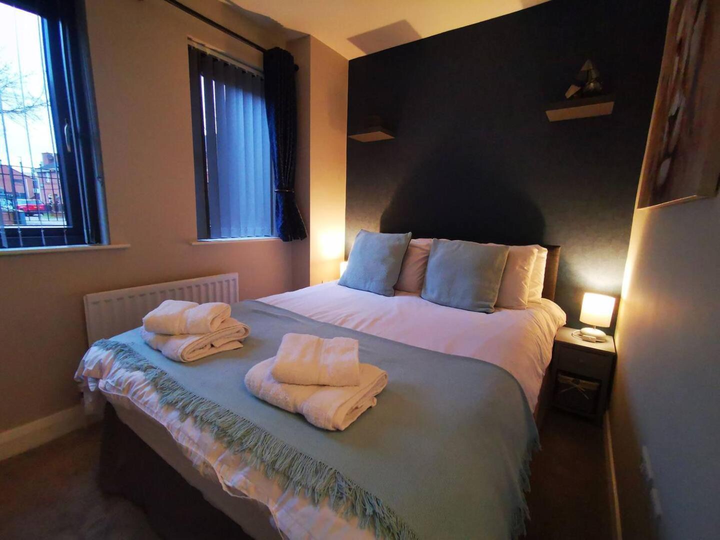 Belfast Central 2 Bedroom Luxurious Modern Stay Экстерьер фото