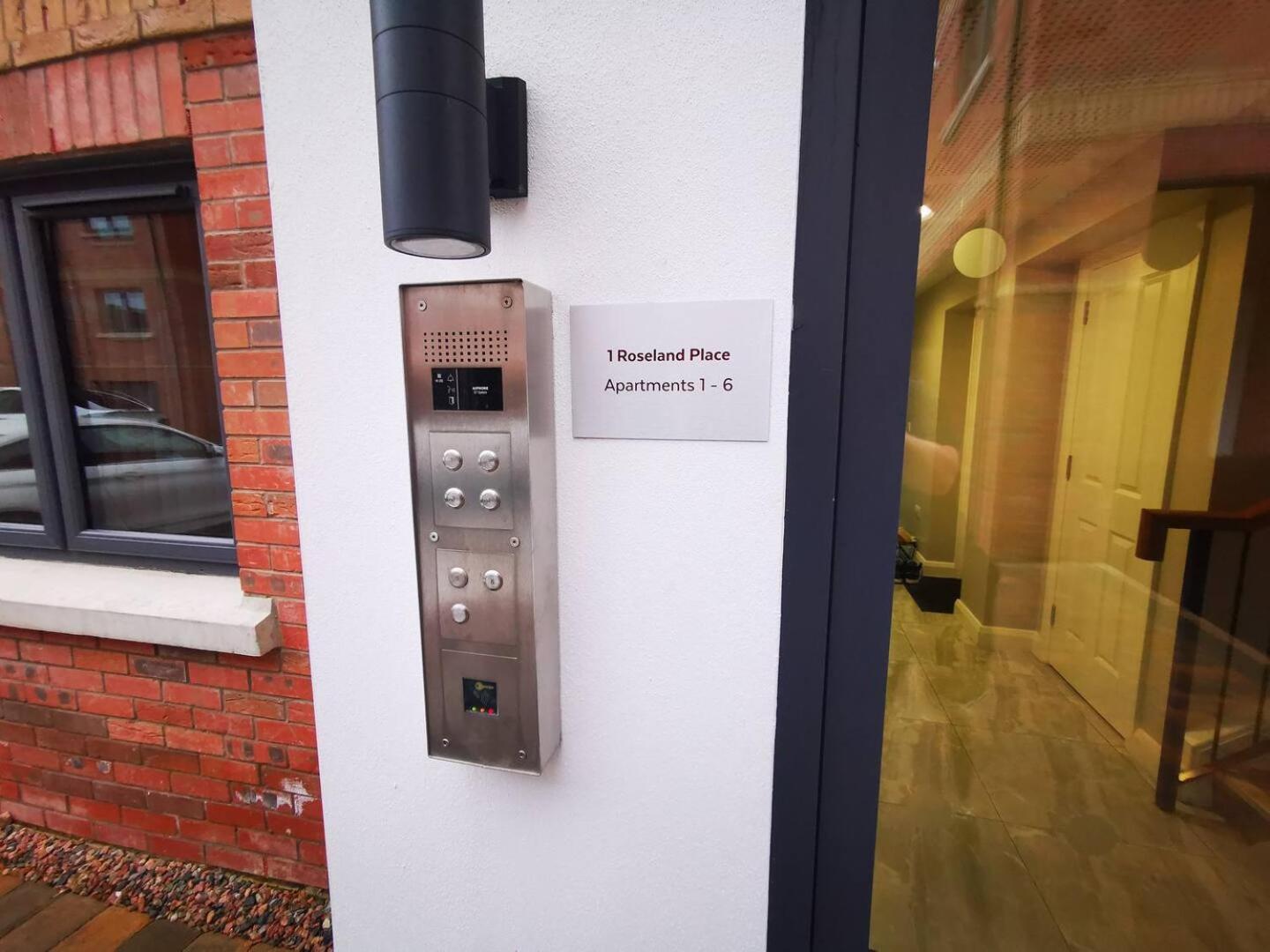 Belfast Central 2 Bedroom Luxurious Modern Stay Экстерьер фото
