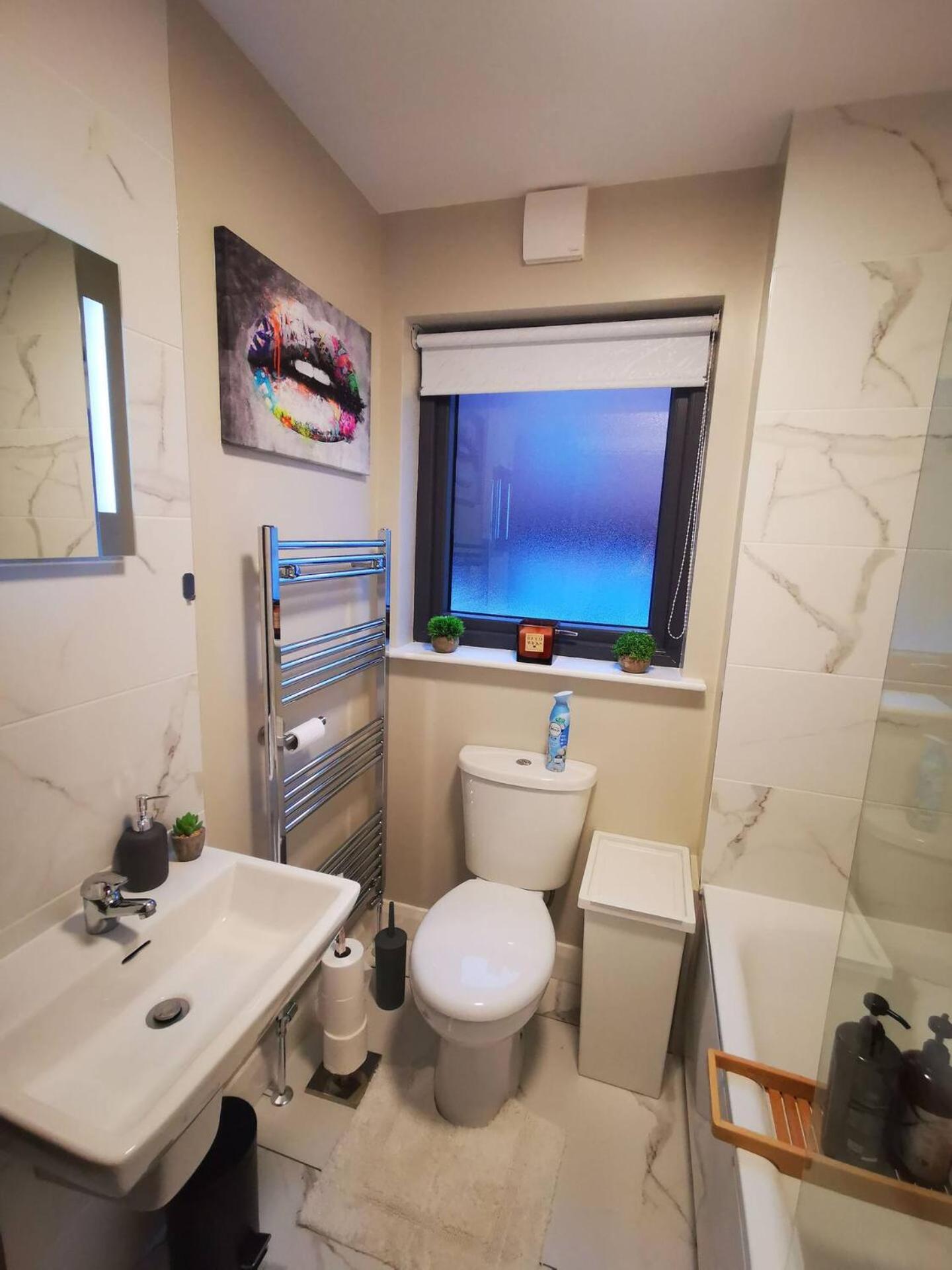 Belfast Central 2 Bedroom Luxurious Modern Stay Экстерьер фото