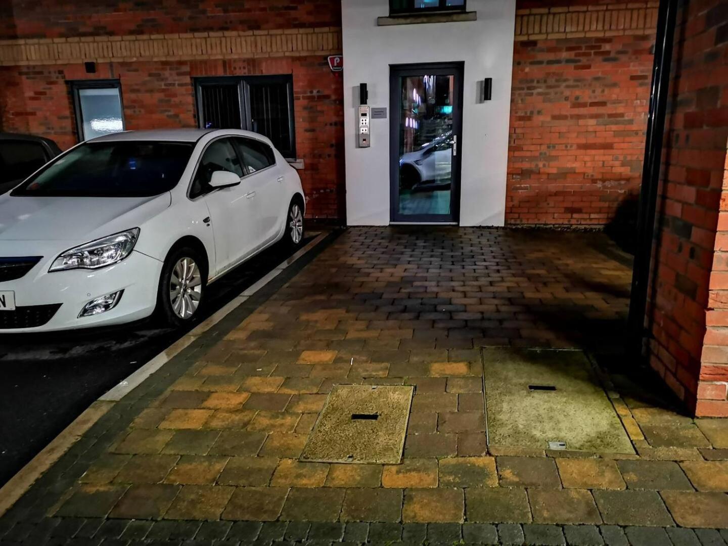 Belfast Central 2 Bedroom Luxurious Modern Stay Экстерьер фото