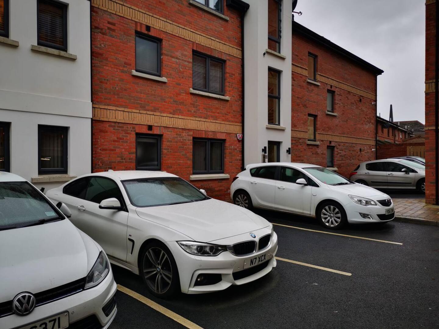 Belfast Central 2 Bedroom Luxurious Modern Stay Экстерьер фото